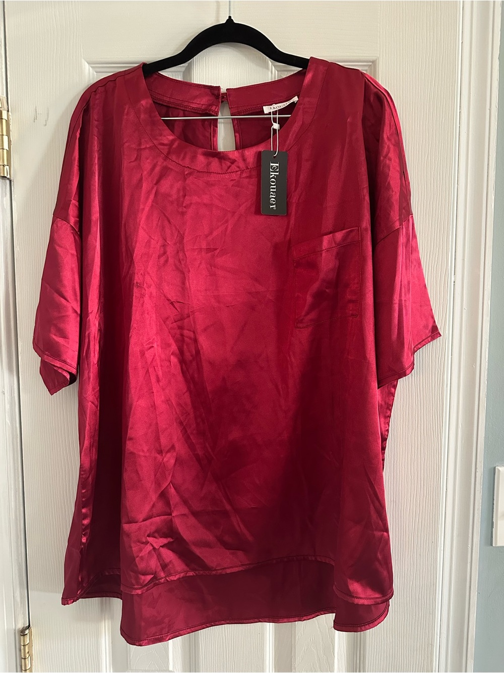 EkoUaer burgundy satin blouse with pockets, size XL #satin #pockets